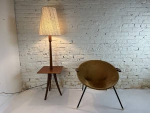 Vintage teak floor lamp with a built in table :)comes with the original shade in great condition $500