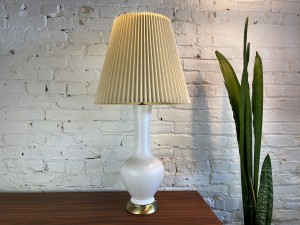 Lovely Classic MCM ceramic table lamp with an original vintage shade - stands - $275