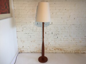Gorgeous Classic Mid-century Modern teak floor lamp - comes with a new custom Italian linen shade - gives off an incredible glow and perfect for beside your favorite reading chair - stands - (SOLD)