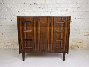 Gorgeous 1960s 3 drawer dresser in rosewood - incredible grain - lovely patina - perfect for an entry way - and /or bedroom - measures - 30"L x 16"D x28"(SOLD)