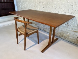 Spectacular Scandinavian Modern "Shaker" teak and oak dining table - Designed by Borge Mogensen for FDB Mobler - Denmark - 1947 -this beautiful dining table would also make a fantastic desk - incredible quality - lovely condition - measures - 63" L x 32.25"D x 29"H - (SOLD)
