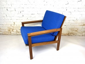 Vintage 1960's lounge chair designed by Illum Wikkelso. Recently reupholstered in high quality fabric with new pirelli webbing (SOLD)