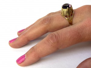 A fantastic 14 k gold ring with a finely cut purple amethyst $750